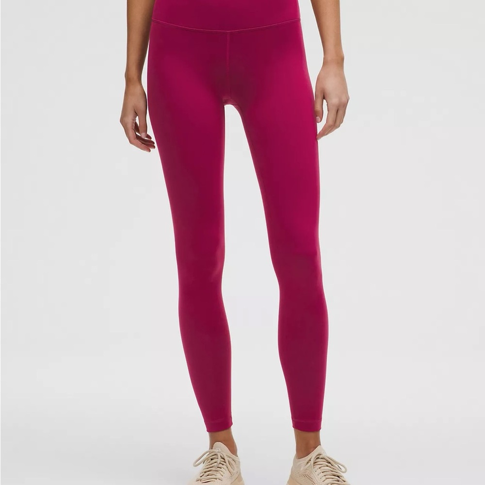 Lulu Wunder Train 28 High-Rise Leggings - size 8